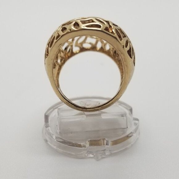 Gold Flower Shape Ring - Picture 6 of 7